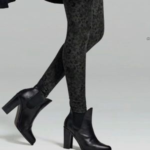 Cabi jungle leggings